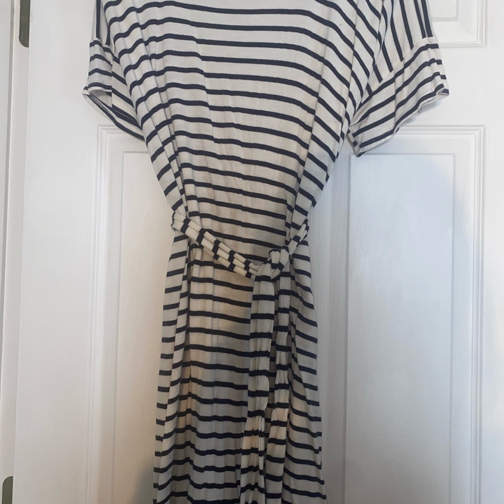 Forever 21 Navy and White Striped Midi Dress